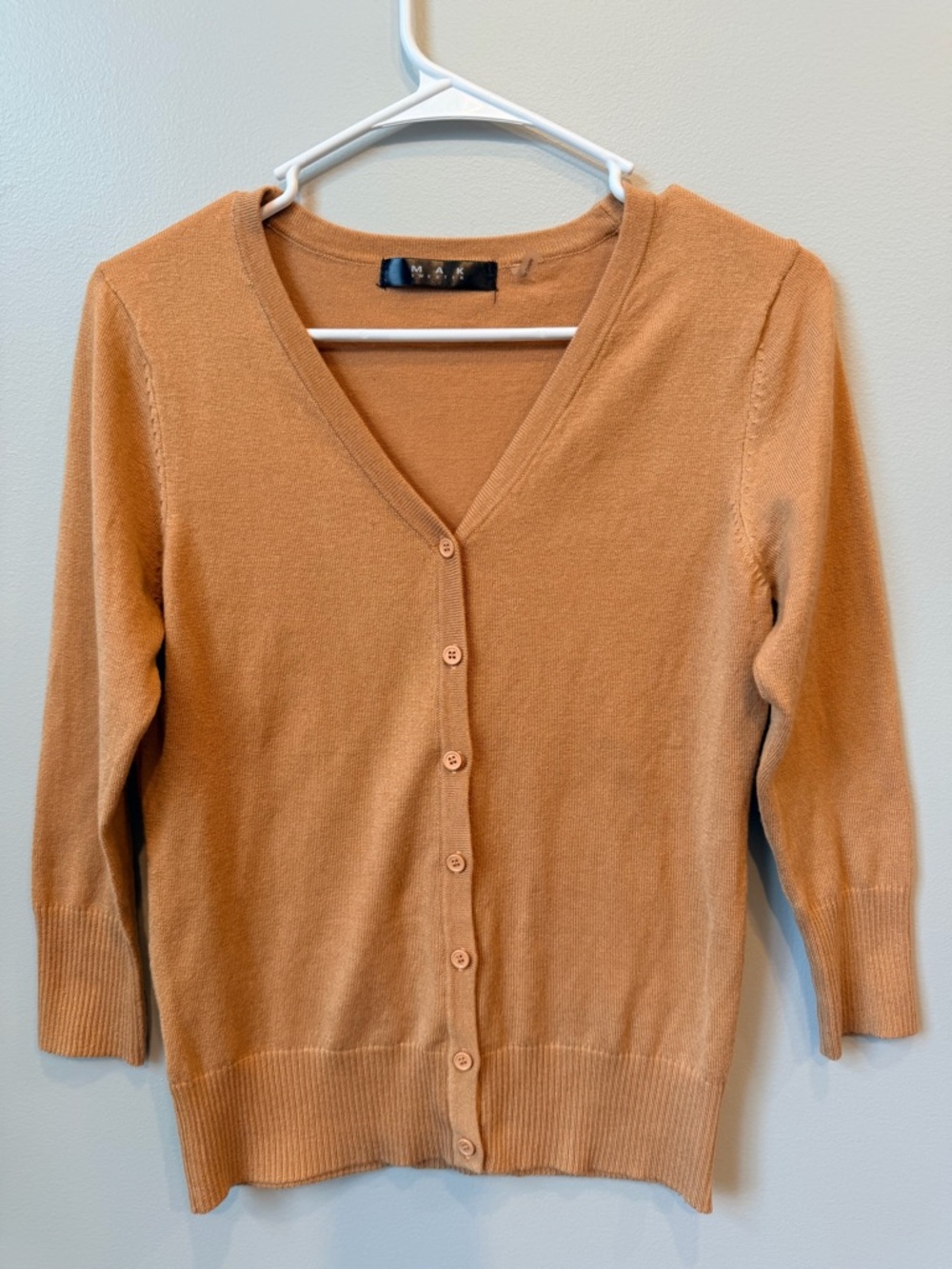 Zak Classic V-Neck ButtonFront cardigan size M